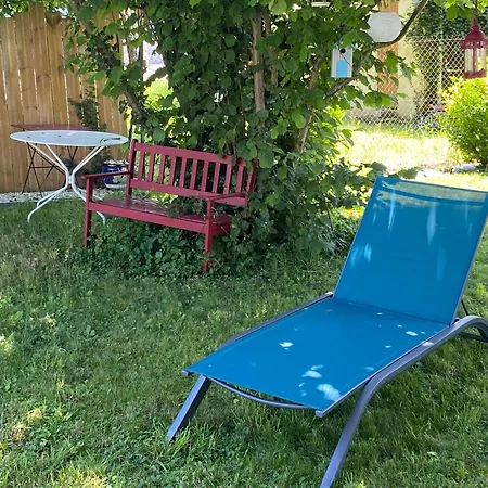 Le Bon Etage Guest house 3*